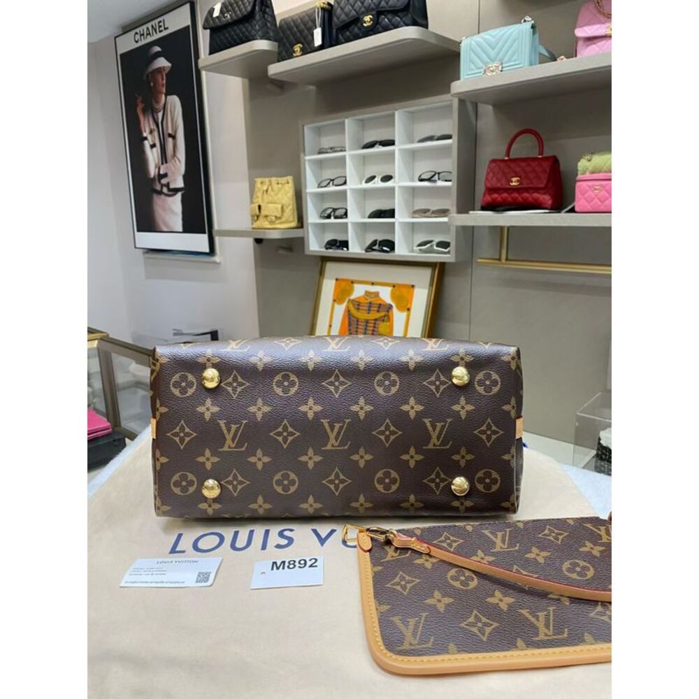 Louis Vuitton Women Pre-Loved Bag Very Good Condition - Picture 7 of 9